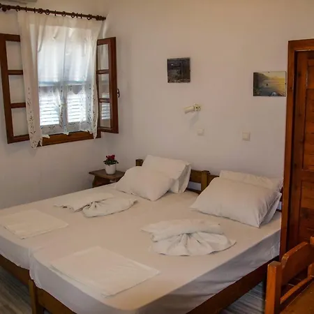 Ioanna Aparthotel 3*