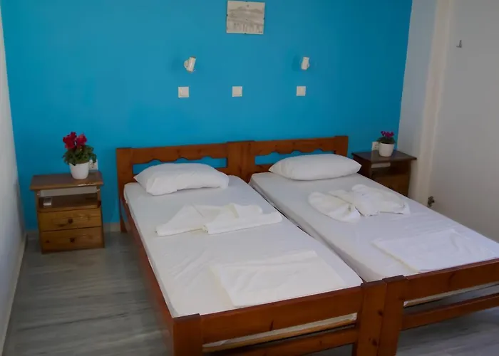 Ioanna Aparthotel Nausa